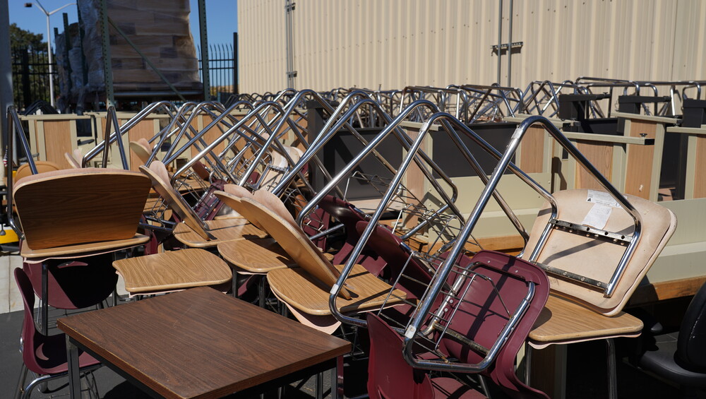 surplus auction photo 7