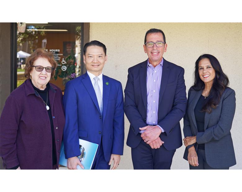 Assembly Member Tri Ta visits Saddleback 4