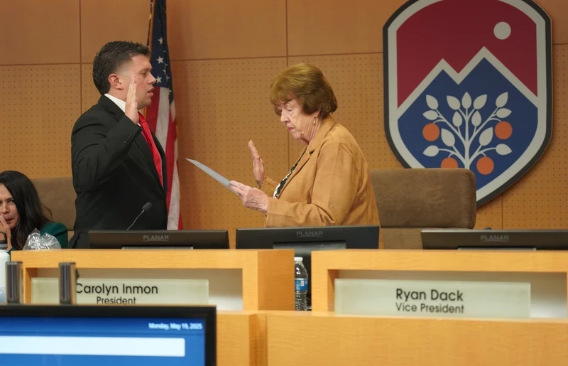 blake leonard student trustee swearing in
