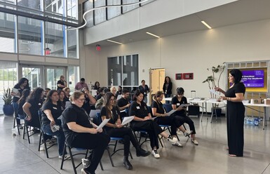 HR attending job fair